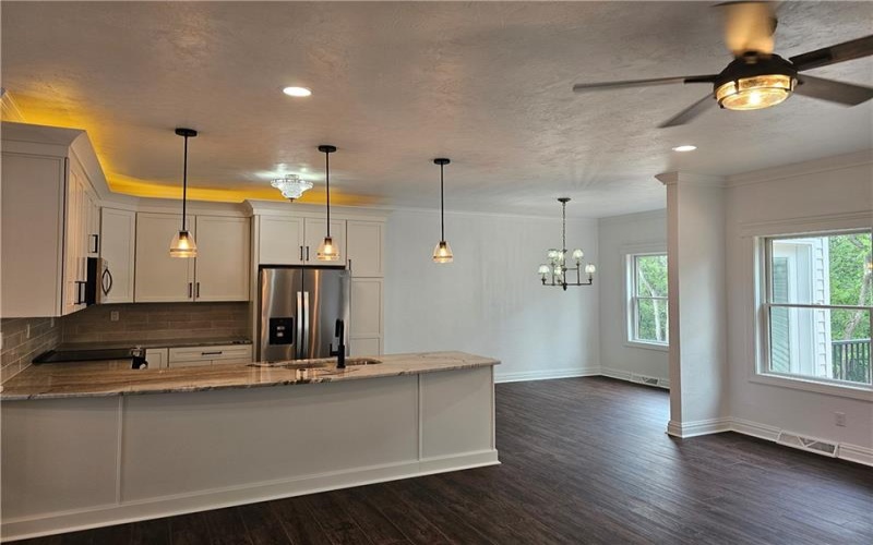 816 TENTH St, Youngwood, 15697, 2 Bedrooms Bedrooms, ,3 BathroomsBathrooms,Residential,For Sale,TENTH St,1711421
