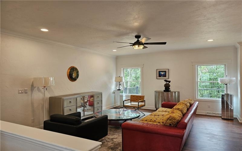 816 TENTH St, Youngwood, 15697, 2 Bedrooms Bedrooms, ,3 BathroomsBathrooms,Residential,For Sale,TENTH St,1711421