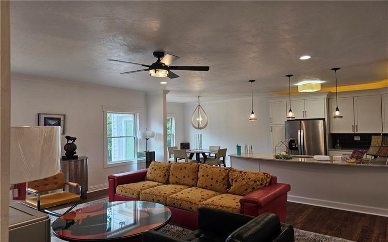 816 TENTH St, Youngwood, 15697, 2 Bedrooms Bedrooms, ,3 BathroomsBathrooms,Residential,For Sale,TENTH St,1711421