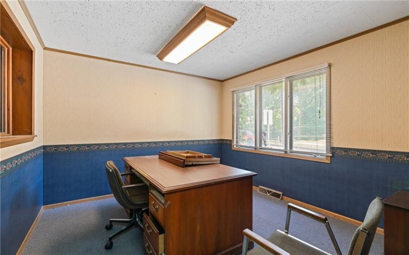 27 College St, Washington, 15301, ,Commercial-industrial-business,For Sale,College St,1721593