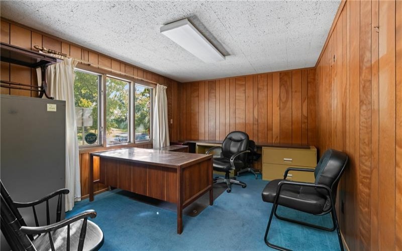 27 College St, Washington, 15301, ,Commercial-industrial-business,For Sale,College St,1721593