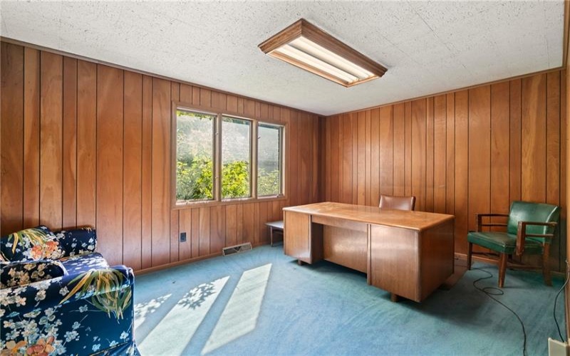 27 College St, Washington, 15301, ,Commercial-industrial-business,For Sale,College St,1721593