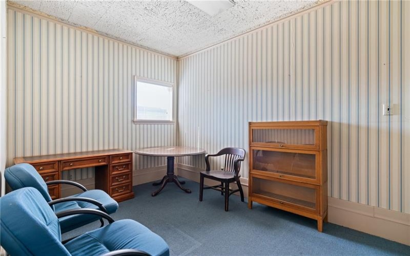 27 College St, Washington, 15301, ,Commercial-industrial-business,For Sale,College St,1721593
