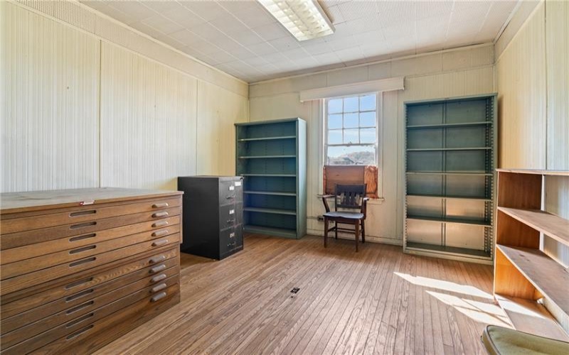27 College St, Washington, 15301, ,Commercial-industrial-business,For Sale,College St,1721593