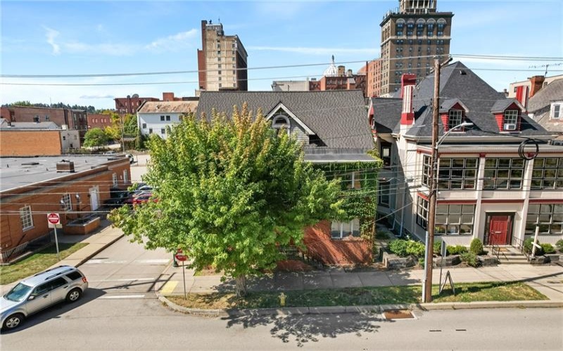 27 College St, Washington, 15301, ,Commercial-industrial-business,For Sale,College St,1721593