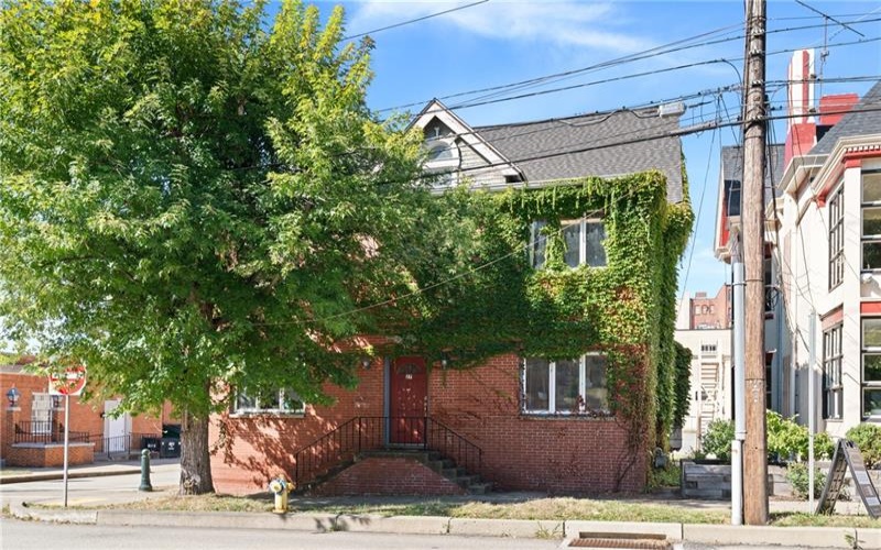 27 College St, Washington, 15301, ,Commercial-industrial-business,For Sale,College St,1721593