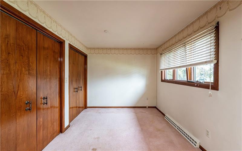 4045 Blue Willow, Irwin, 15642, 2 Bedrooms Bedrooms, 10 Rooms Rooms,2 BathroomsBathrooms,Residential,For Sale,Blue Willow,1711589