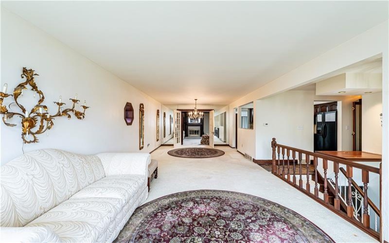 4045 Blue Willow, Irwin, 15642, 2 Bedrooms Bedrooms, 10 Rooms Rooms,2 BathroomsBathrooms,Residential,For Sale,Blue Willow,1711589