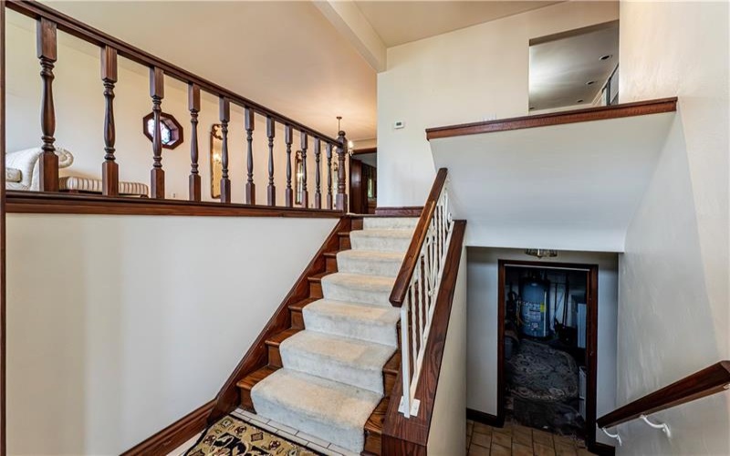 4045 Blue Willow, Irwin, 15642, 2 Bedrooms Bedrooms, 10 Rooms Rooms,2 BathroomsBathrooms,Residential,For Sale,Blue Willow,1711589