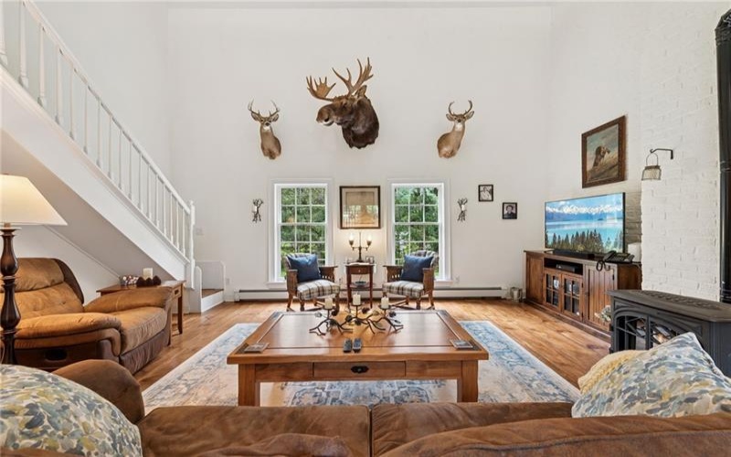 513 Austraw Rd, Ligonier, 15658, 4 Bedrooms Bedrooms, ,4.2 BathroomsBathrooms,Residential,For Sale,Austraw Rd,1711628