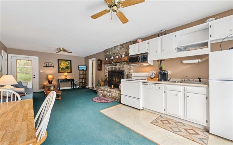 513 Austraw Rd, Ligonier, 15658, 4 Bedrooms Bedrooms, ,4.2 BathroomsBathrooms,Residential,For Sale,Austraw Rd,1711628