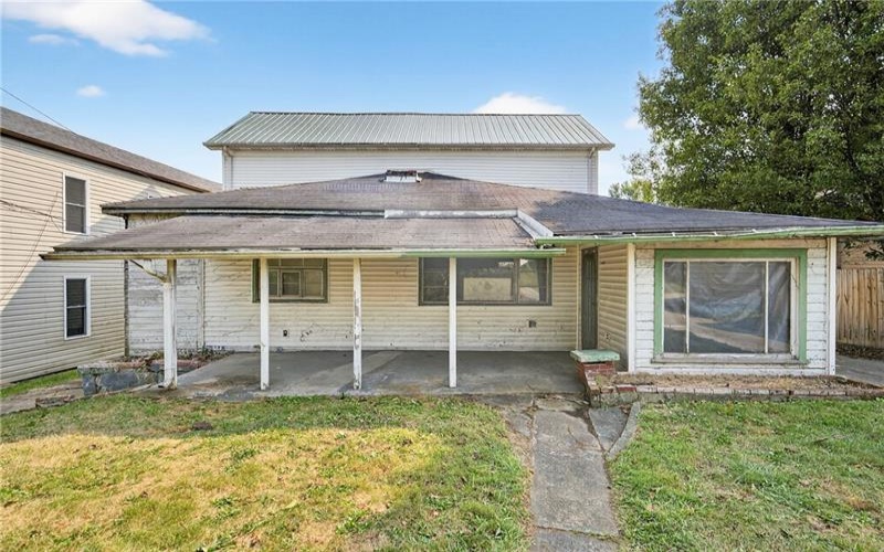 320 Main St, Mt Pleasant, 15666, ,Multi-unit,For Sale,Main St,1721609