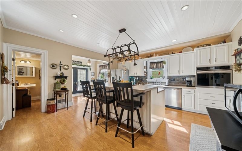 1200 Hahntown Wendel Rd, Irwin, 15642, 3 Bedrooms Bedrooms, 12 Rooms Rooms,2.1 BathroomsBathrooms,Residential,For Sale,Hahntown Wendel Rd,1721909