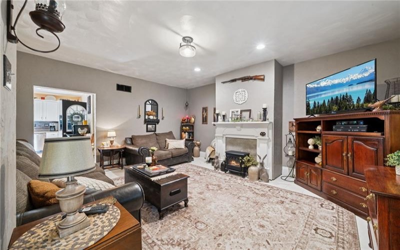 1200 Hahntown Wendel Rd, Irwin, 15642, 3 Bedrooms Bedrooms, 12 Rooms Rooms,2.1 BathroomsBathrooms,Residential,For Sale,Hahntown Wendel Rd,1721909