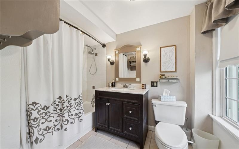 1200 Hahntown Wendel Rd, Irwin, 15642, 3 Bedrooms Bedrooms, 12 Rooms Rooms,2.1 BathroomsBathrooms,Residential,For Sale,Hahntown Wendel Rd,1721909