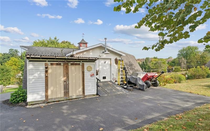 1200 Hahntown Wendel Rd, Irwin, 15642, 3 Bedrooms Bedrooms, 12 Rooms Rooms,2.1 BathroomsBathrooms,Residential,For Sale,Hahntown Wendel Rd,1721909