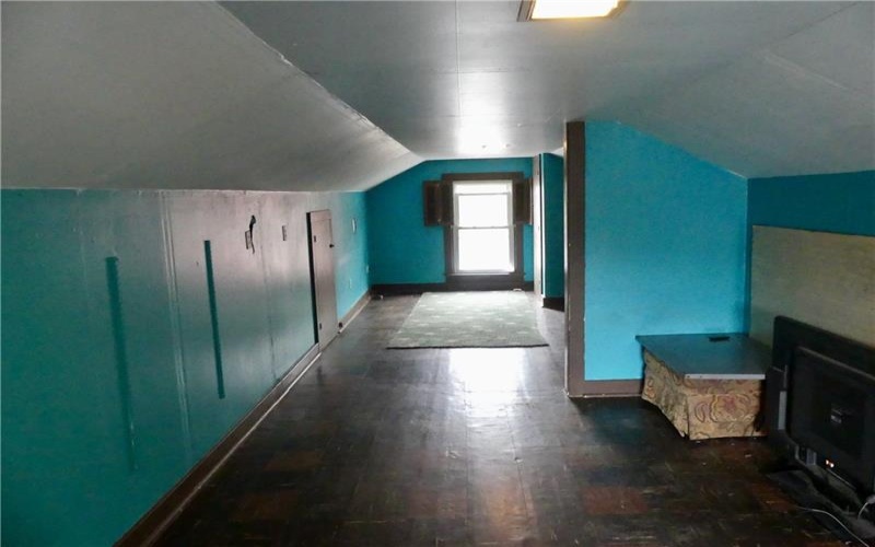 308 4th St, 15063, 15063, 3 Bedrooms Bedrooms, 9 Rooms Rooms,1.1 BathroomsBathrooms,Residential,For Sale,4th St,1722012