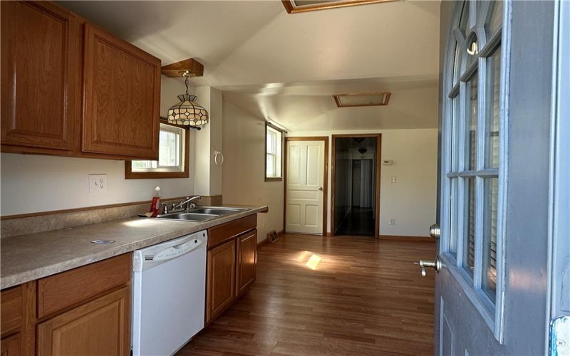 215 1st Avenue, Waynesburg, 15370, 4 Bedrooms Bedrooms, ,3 BathroomsBathrooms,Residential,For Sale,1st Avenue,1722049