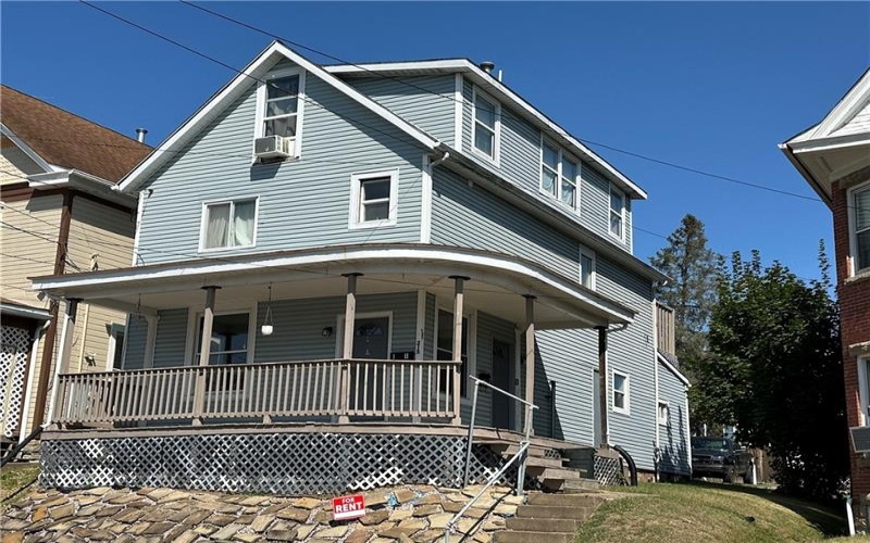 215 1st Avenue, Waynesburg, 15370, 4 Bedrooms Bedrooms, ,3 BathroomsBathrooms,Residential,For Sale,1st Avenue,1722049
