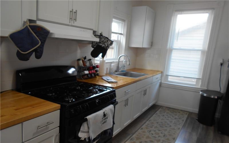 206 Depot St, Youngwood, 15697, 4 Bedrooms Bedrooms, ,2.1 BathroomsBathrooms,Residential,For Sale,Depot St,1711944