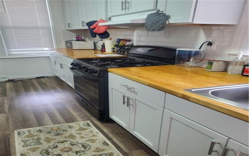 206 Depot St, Youngwood, 15697, 4 Bedrooms Bedrooms, ,2.1 BathroomsBathrooms,Residential,For Sale,Depot St,1711944