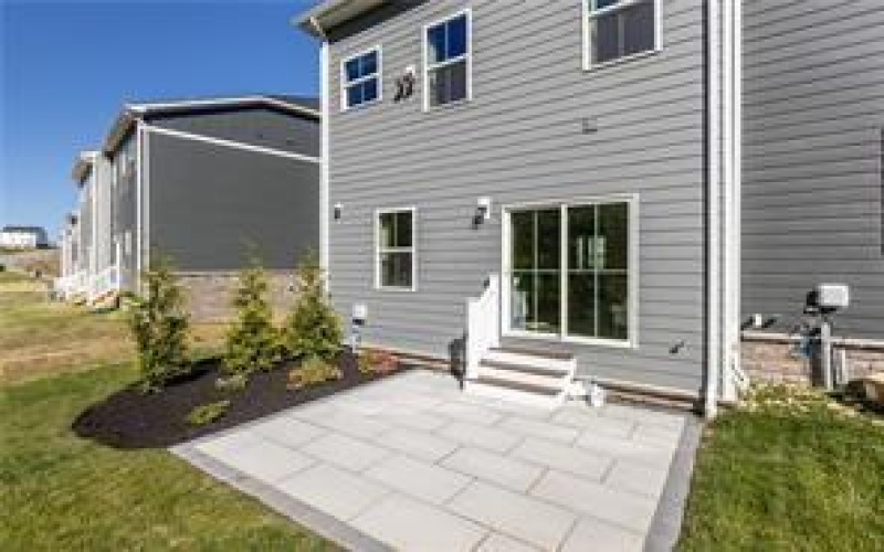231 Yellowwood Court, Washington, 15301, 3 Bedrooms Bedrooms, 7 Rooms Rooms,2.1 BathroomsBathrooms,Residential,For Sale,Yellowwood Court,1711954