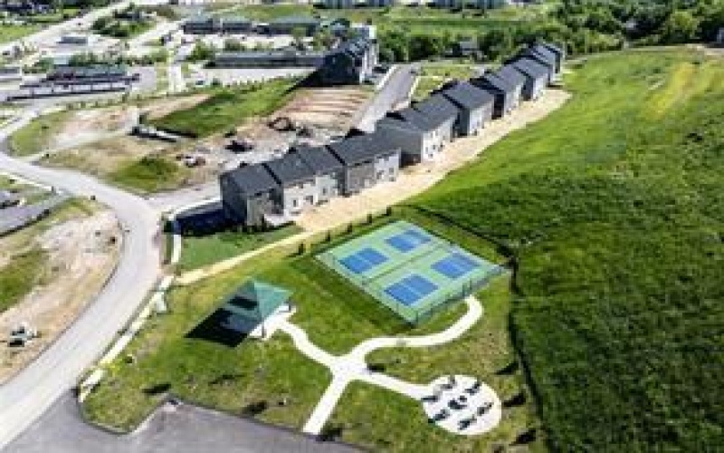 231 Yellowwood Court, Washington, 15301, 3 Bedrooms Bedrooms, 7 Rooms Rooms,2.1 BathroomsBathrooms,Residential,For Sale,Yellowwood Court,1711954