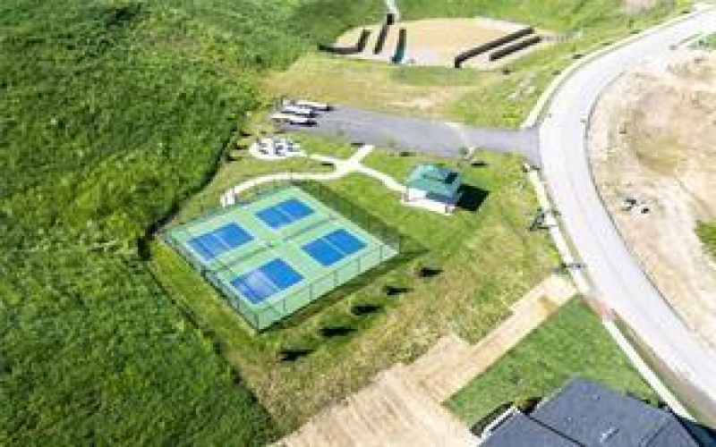 231 Yellowwood Court, Washington, 15301, 3 Bedrooms Bedrooms, 7 Rooms Rooms,2.1 BathroomsBathrooms,Residential,For Sale,Yellowwood Court,1711954