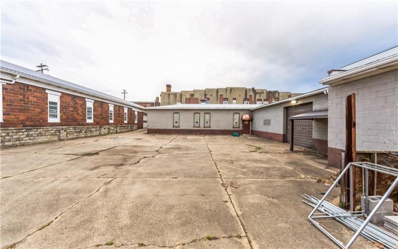 65 Fayette St, Uniontown, 15401, ,Commercial-industrial-business,For Sale,Fayette St,1712103