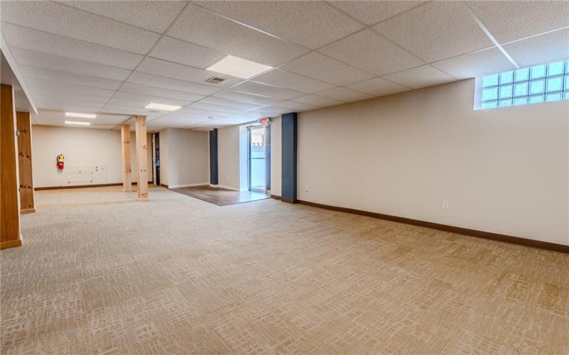 2120 Freeport Rd Ste 3, New Kensington, 15068, ,Commercial-industrial-business,For Sale,Freeport Rd Ste 3,1722528