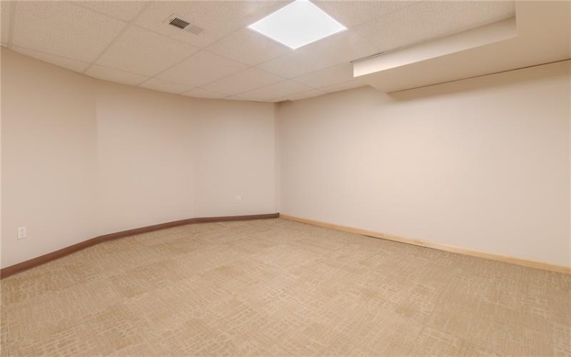 2120 Freeport Rd Ste 3, New Kensington, 15068, ,Commercial-industrial-business,For Sale,Freeport Rd Ste 3,1722528