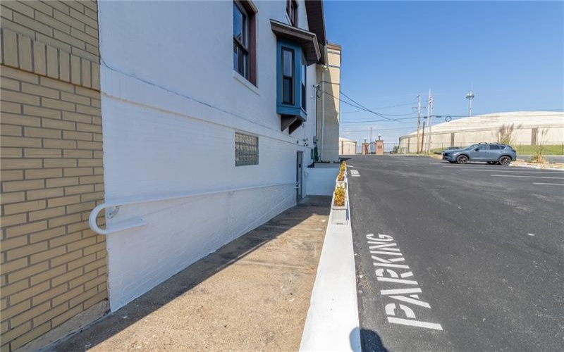 2120 Freeport Rd Ste 3, New Kensington, 15068, ,Commercial-industrial-business,For Sale,Freeport Rd Ste 3,1722528