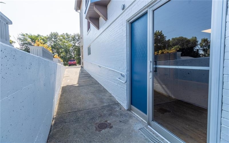 2120 Freeport Rd Ste 3, New Kensington, 15068, ,Commercial-industrial-business,For Sale,Freeport Rd Ste 3,1722528