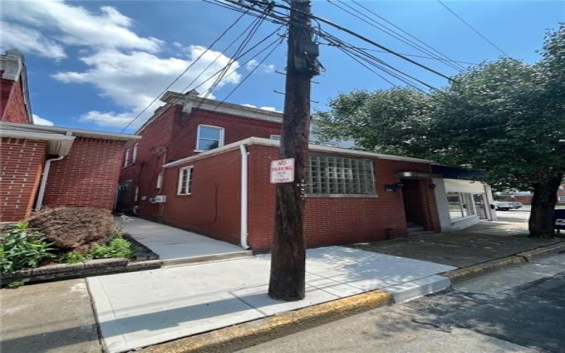 226 Fifth Street, Jeannette, 15644, 2 Bedrooms Bedrooms, 7 Rooms Rooms,1 BathroomBathrooms,Residential,For Sale,Fifth Street,1712641