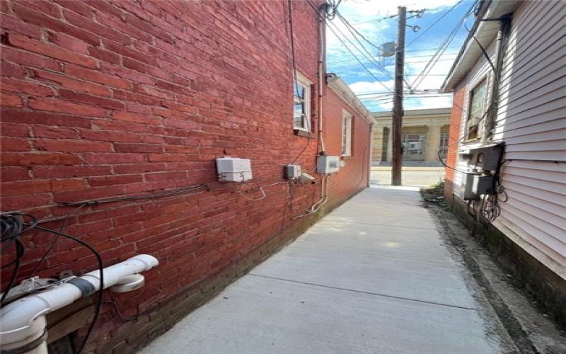 226 Fifth Street, Jeannette, 15644, 2 Bedrooms Bedrooms, 7 Rooms Rooms,1 BathroomBathrooms,Residential,For Sale,Fifth Street,1712641