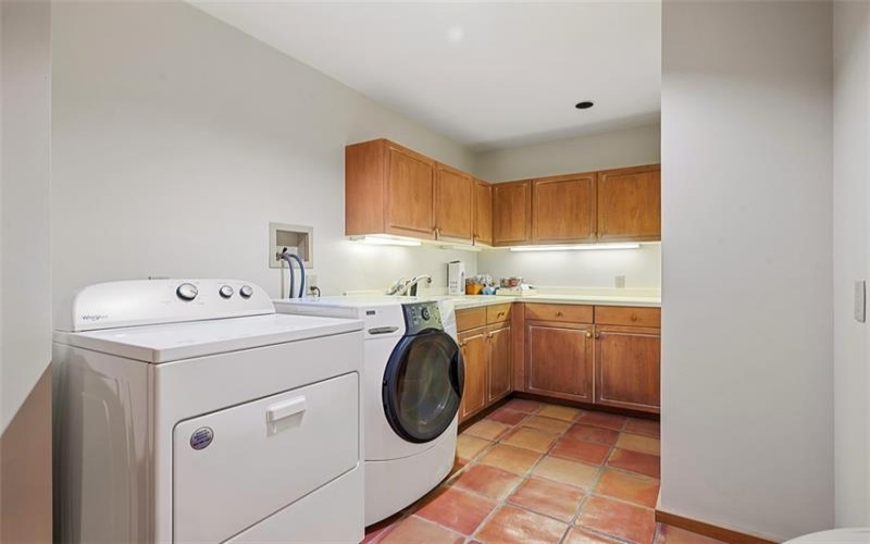 311 Hillcrest Dr, New Kensington, 15068, 5 Bedrooms Bedrooms, ,4.1 BathroomsBathrooms,Residential,For Sale,Hillcrest Dr,1722543