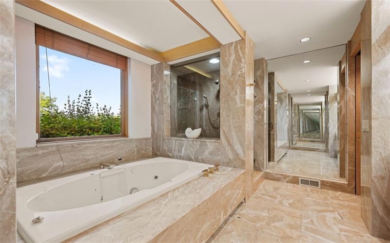311 Hillcrest Dr, New Kensington, 15068, 5 Bedrooms Bedrooms, ,4.1 BathroomsBathrooms,Residential,For Sale,Hillcrest Dr,1722543