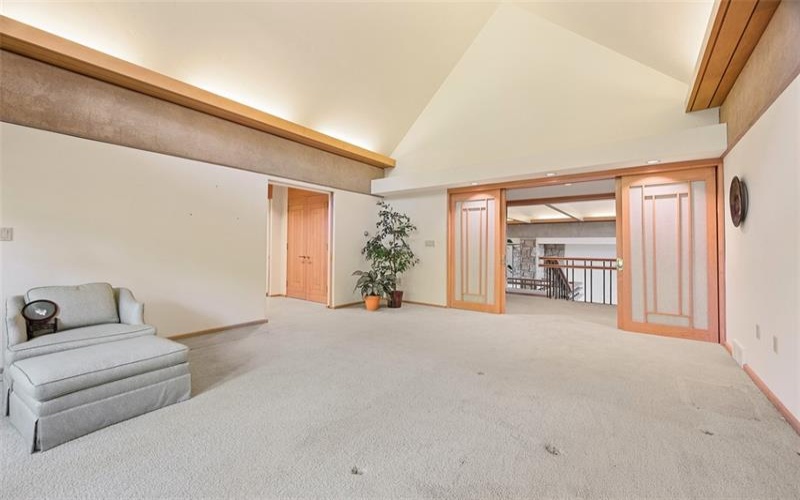 311 Hillcrest Dr, New Kensington, 15068, 5 Bedrooms Bedrooms, ,4.1 BathroomsBathrooms,Residential,For Sale,Hillcrest Dr,1722543