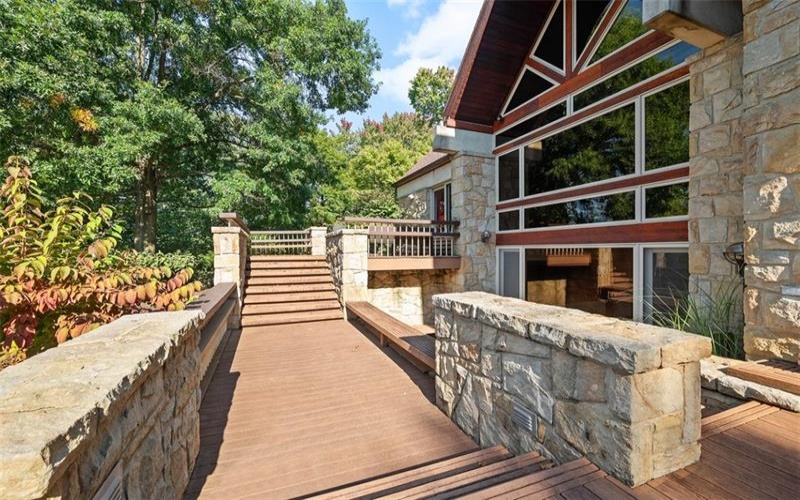 311 Hillcrest Dr, New Kensington, 15068, 5 Bedrooms Bedrooms, ,4.1 BathroomsBathrooms,Residential,For Sale,Hillcrest Dr,1722543