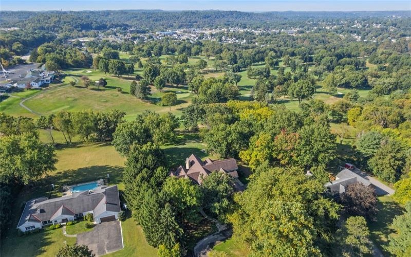 311 Hillcrest Dr, New Kensington, 15068, 5 Bedrooms Bedrooms, ,4.1 BathroomsBathrooms,Residential,For Sale,Hillcrest Dr,1722543