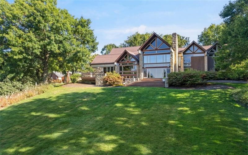 311 Hillcrest Dr, New Kensington, 15068, 5 Bedrooms Bedrooms, ,4.1 BathroomsBathrooms,Residential,For Sale,Hillcrest Dr,1722543
