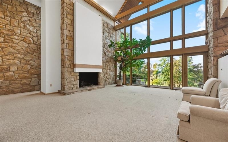 311 Hillcrest Dr, New Kensington, 15068, 5 Bedrooms Bedrooms, ,4.1 BathroomsBathrooms,Residential,For Sale,Hillcrest Dr,1722543