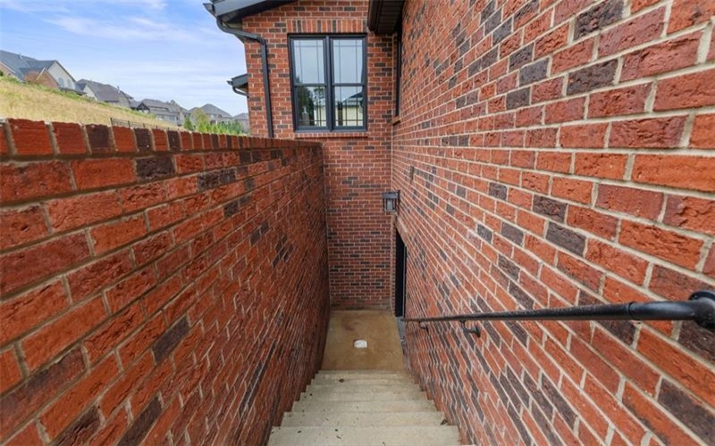 1037 Skyline Dr, Canonsburg, 15317, 4 Bedrooms Bedrooms, ,3.1 BathroomsBathrooms,Residential,For Sale,Skyline Dr,1722672