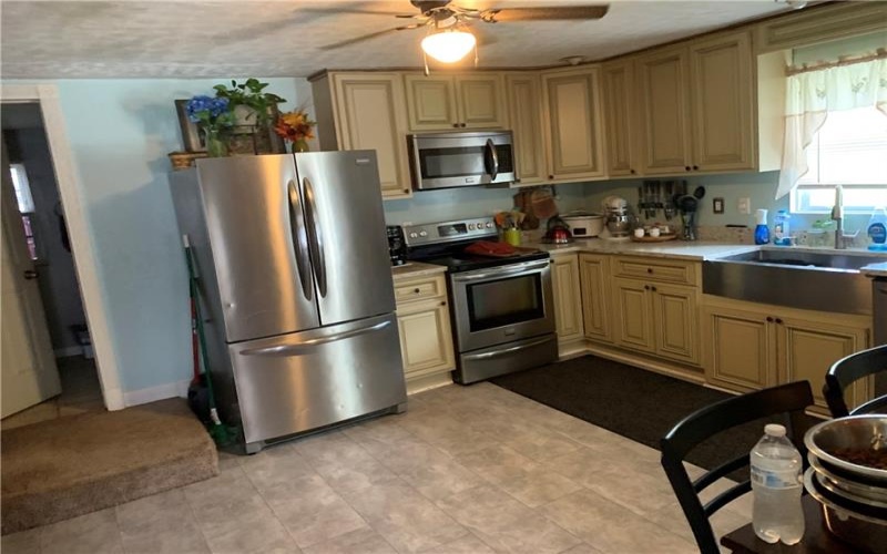 751 Maxwell Ave, La Belle, 15450, 3 Bedrooms Bedrooms, 8 Rooms Rooms,2 BathroomsBathrooms,Residential,For Sale,Maxwell Ave,1712858