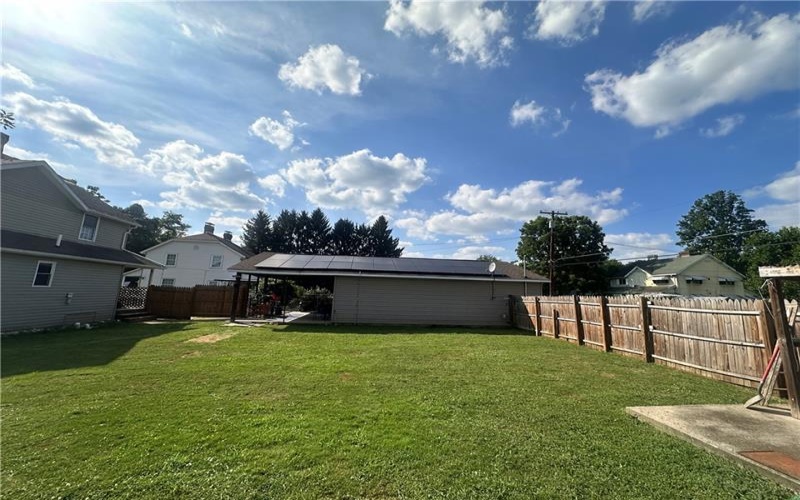 751 Maxwell Ave, La Belle, 15450, 3 Bedrooms Bedrooms, 8 Rooms Rooms,2 BathroomsBathrooms,Residential,For Sale,Maxwell Ave,1712858