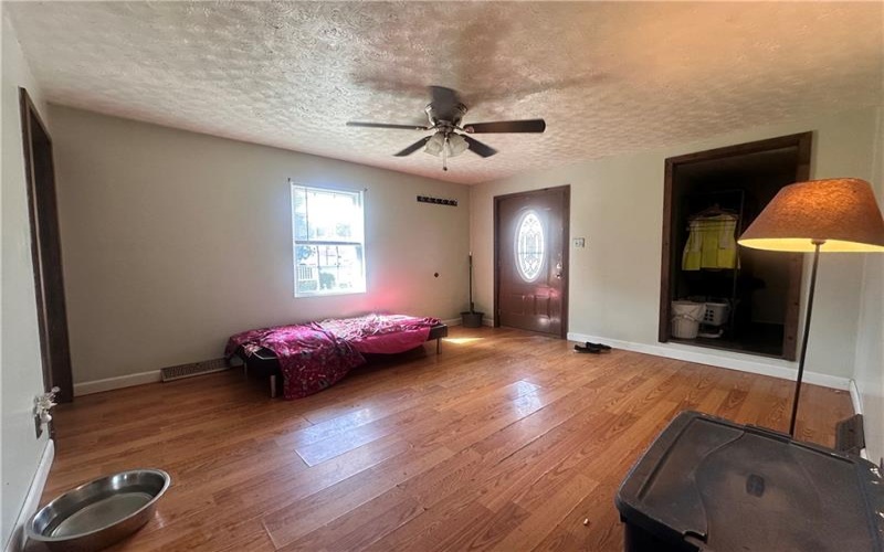 751 Maxwell Ave, La Belle, 15450, 3 Bedrooms Bedrooms, 8 Rooms Rooms,2 BathroomsBathrooms,Residential,For Sale,Maxwell Ave,1712858
