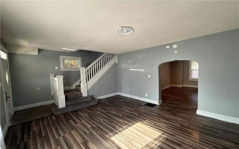 105 Locust Street, New Kensington, 15068, 3 Bedrooms Bedrooms, ,1 BathroomBathrooms,Residential,For Sale,Locust Street,1713144