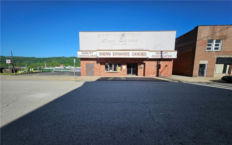 509 Cavitt Avenue, Trafford, 15085, ,Commercial-industrial-business,For Sale,Cavitt Avenue,1713372