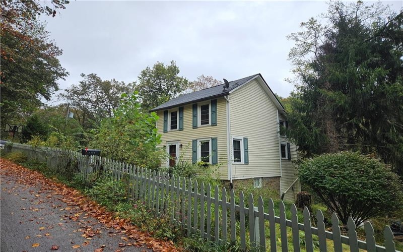 3132 Baker School Rd, Irwin, 15642, 2 Bedrooms Bedrooms, ,1 BathroomBathrooms,Residential,For Sale,Baker School Rd,1723042