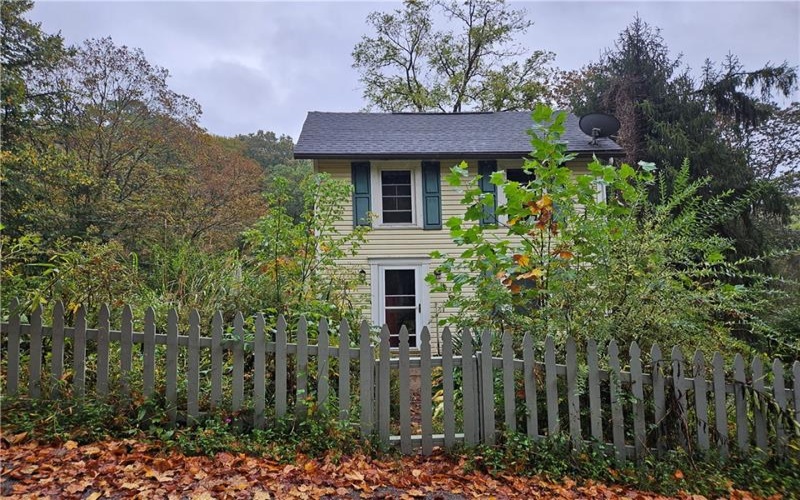 3132 Baker School Rd, Irwin, 15642, 2 Bedrooms Bedrooms, ,1 BathroomBathrooms,Residential,For Sale,Baker School Rd,1723042